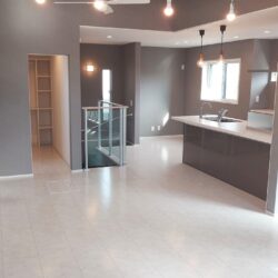 泉南市中小路２丁目 室内改装済中古戸建