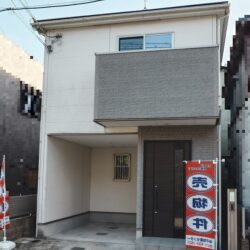 枚方市片鉾本町 室内改装済中古戸建